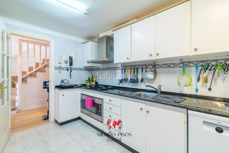 Foto ba0b7d8e-5414-4487-8029-e926054bc995. Casa aparellada amb calefacció aparcament a Establiments Palma de Mallorca