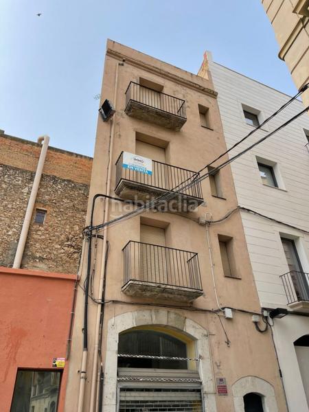 Foto 89f6ddf0-5506-4030-8aaa-95c440abb19a. Piso fim01 - , girona: edificio en el centro , este edificio es perfecto para quien tenga proyecto de inversión turí en Figueres