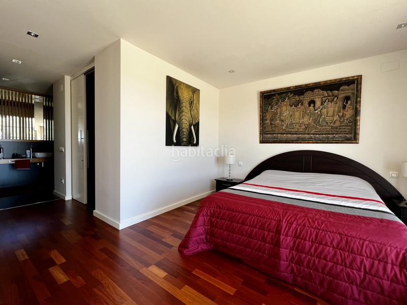 Foto 89f6c7d8-4624-4da5-99ed-6717766f7074. Casa villa de lujo con vistas al mar en Pau