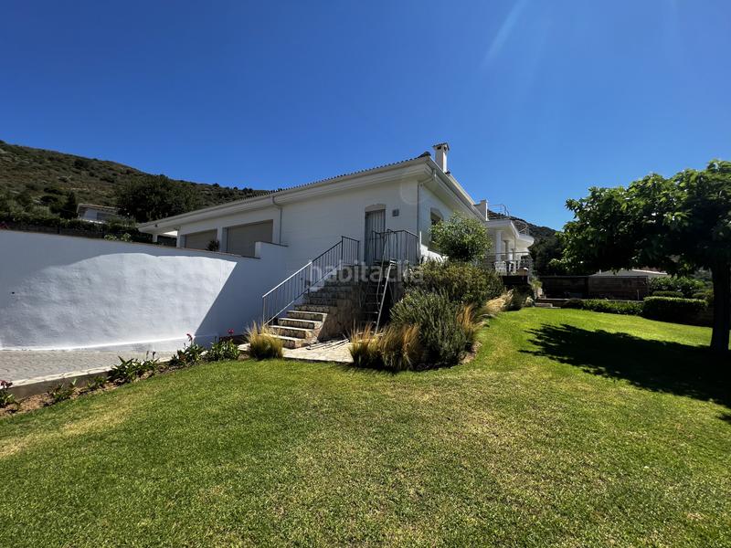 Foto cc76966e-d8f9-401f-b7c1-f94cb029fce4. Casa villa de lujo con vistas al mar en Pau