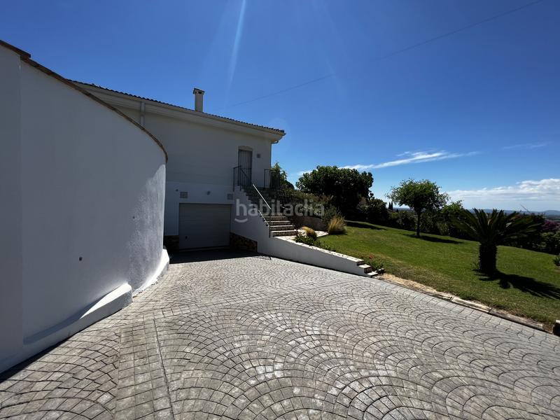 Foto d9c3a1d4-ac49-43cc-83b7-74107df70685. Casa villa de lujo con vistas al mar en Pau
