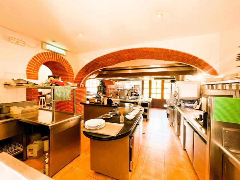 Foto 40e6fb76-59f3-4fa4-9fe9-9b30989815e9. Casa histórica masía en mollet con un exitoso restaurante incluido en Peralada