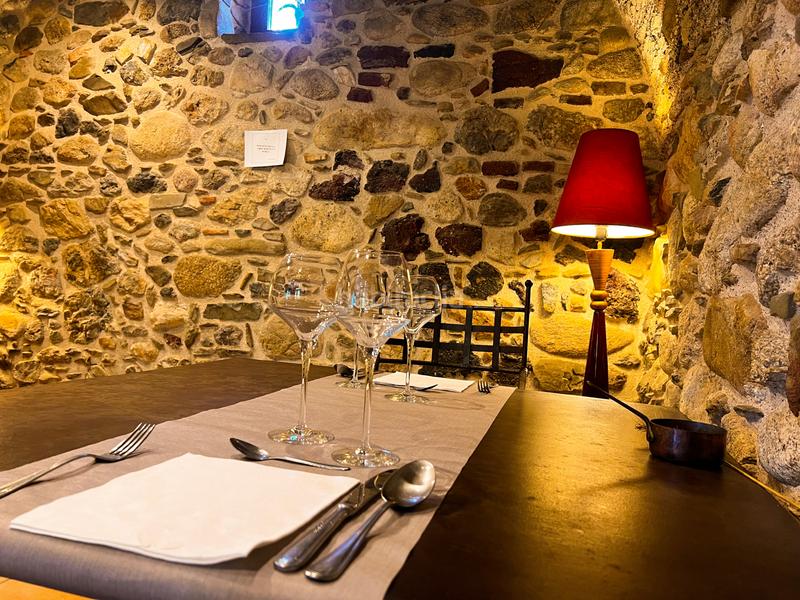 Foto 8eb6ccd4-90f7-489e-9d19-d7c5726d32d5. Casa histórica masía en mollet con un exitoso restaurante incluido en Peralada