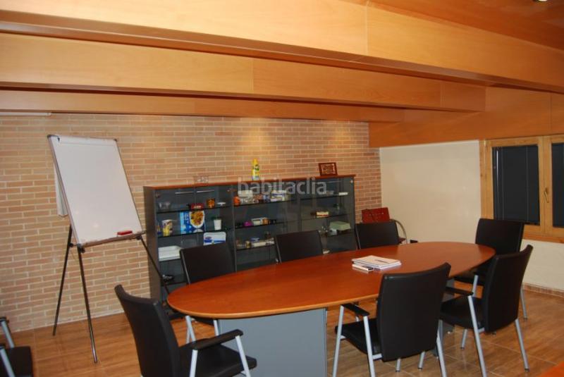 Foto 30cd9146-f50e-4bd4-86b6-66bcc11b123c. Fabrikhalle in Llagostera