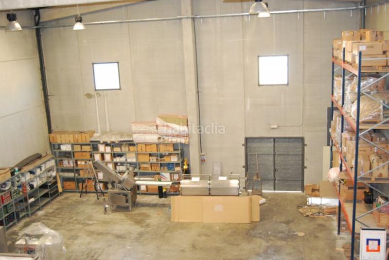 Foto 360d94eb-2592-48c2-9dea-2157fdf1aee4. Fabrikhalle in Llagostera