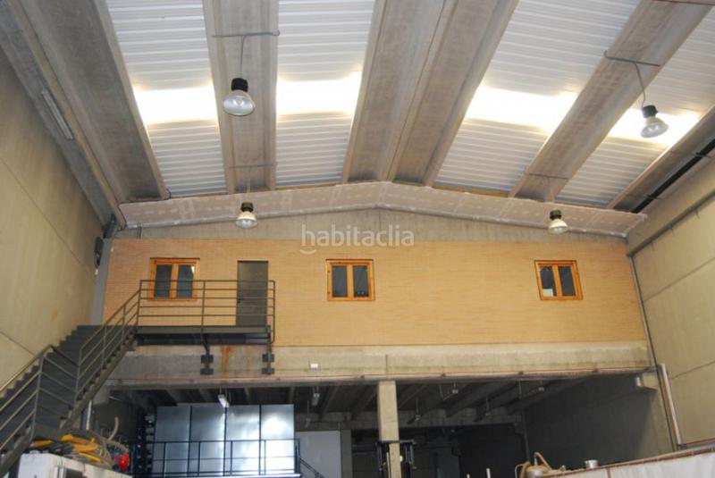 Foto 84d0c107-28f7-4ad9-b41d-b203c6176b29. Fabrikhalle in Llagostera