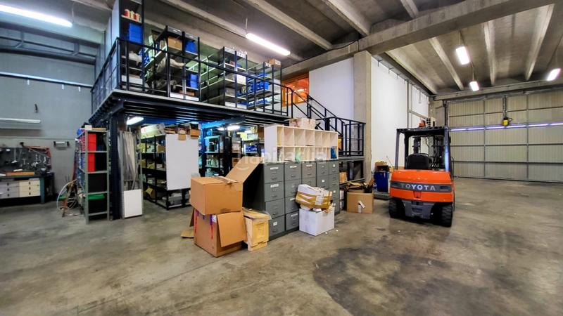 Foto 86a89e72-7c26-42c5-9136-3010779c7c9a. Fabrikhalle in Llagostera