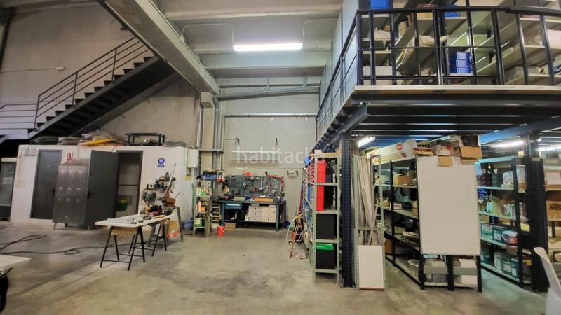 Foto d581b056-8a95-4f75-92b1-42b558d8fc2c. Fabrikhalle in Llagostera