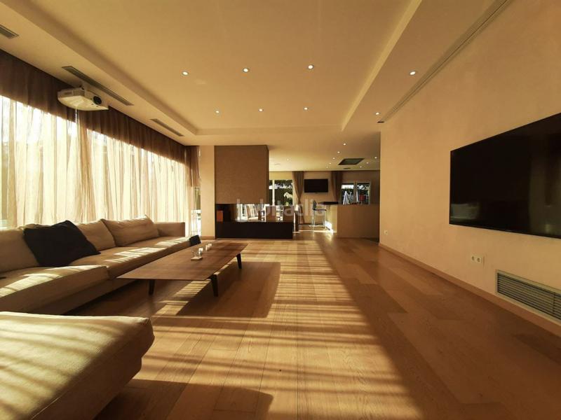 Foto 29e56286-e6f6-4570-b1f1-80e39c069259. Casa en Empuriabrava - sc Requesens 174 villa moderna en Empuriabrava