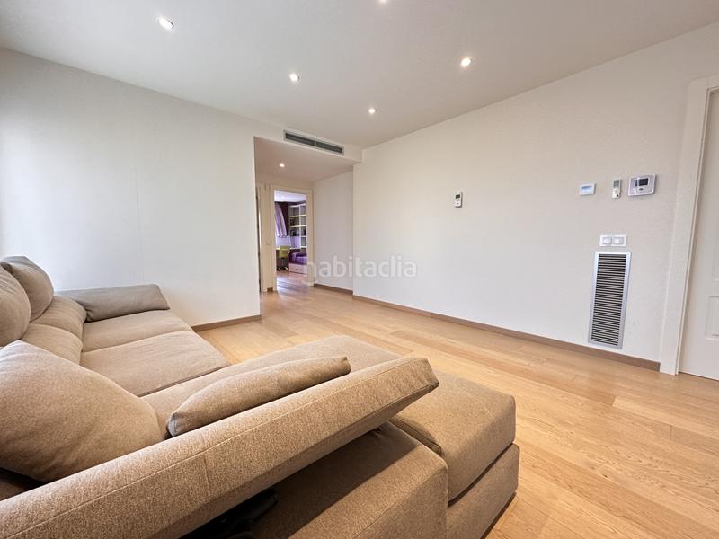 Foto a5df5525-bd55-42cc-ba70-e24c19077ec8. Casa en Empuriabrava - sc Requesens 174 villa moderna en Empuriabrava