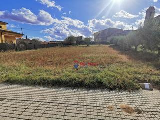 Terreny residencial a Sant joan de mollet - av catalunya 4. Parcela en venta en sant joan de mollet girona de 840m2
