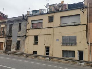 Edifici a Cardedeu - cl riera la 35-37. Edificio para reformar en venta a cardedeu en barcelona
