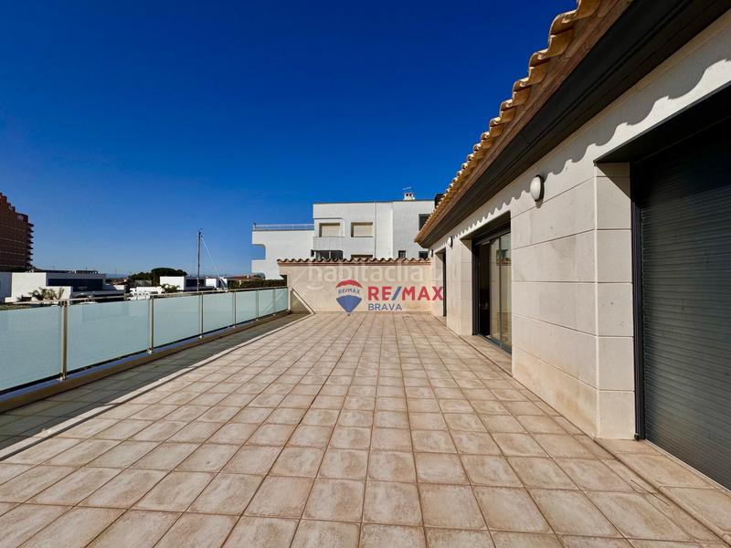 Foto e5b58610-03db-40c7-9794-2846aaa6511d. Haus in Roses - cap de la gola 16 in Centre Roses