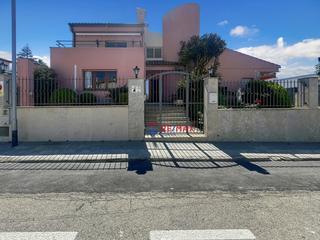 Casa en Roses - cl de sant llorenc 6. Villa de 4 habitaciones, ubicada en urbanización tranquila en ro