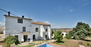 Maison  Sant andreu de la barca - bruc. Icónica masia en sant andreu de la barca, barcelona