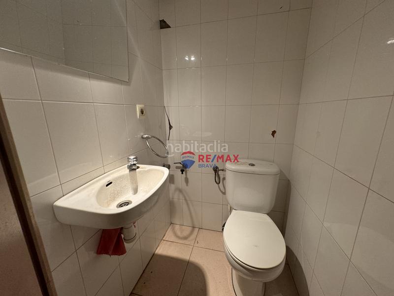 Foto 4eb44061-f033-472e-9ff1-326e53faa85f. Local comercial a Girona - calle bastiments bj 1 a Girona