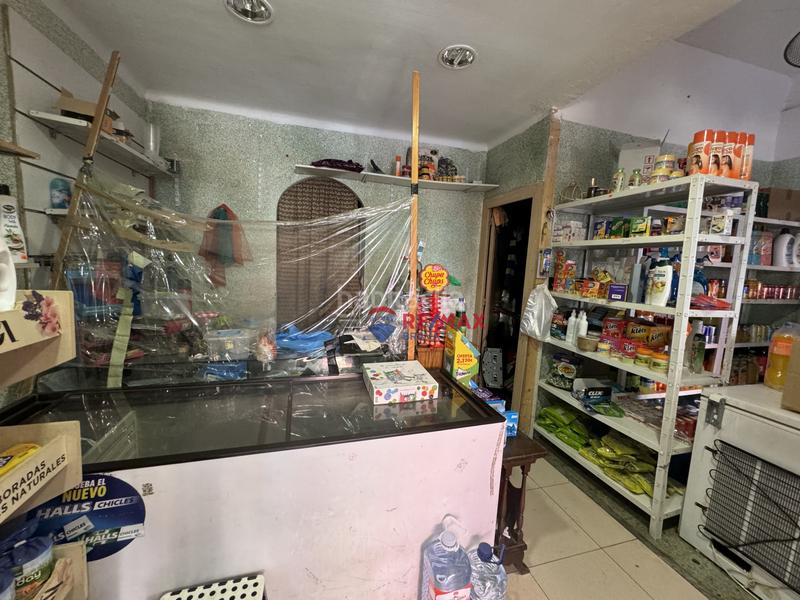 Foto 68212ee7-3117-4294-a046-b60eed63c9c6. Local comercial a Girona - calle bastiments bj 1 a Girona