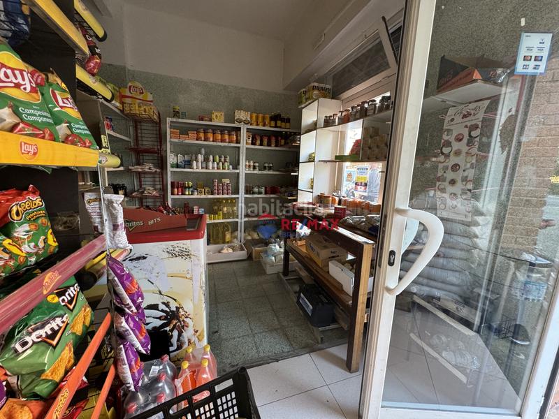 Foto 8430aab0-f0e2-49ed-b9d0-437d44ace61d. Local comercial a Girona - calle bastiments bj 1 a Girona