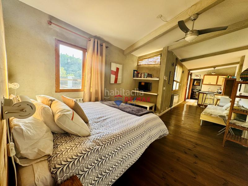 Foto 26f4ed61-1bbf-4012-9f78-8e3258c36345. Edifici a Girona - calle pujada de la torrassa a Girona