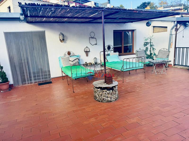 Foto 74e7b332-667e-4ec5-a99c-45e504de3492. Edifici a Girona - calle pujada de la torrassa a Girona