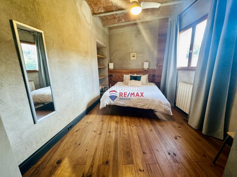 Foto 79f2b81f-5ed7-468f-b1a1-1b660d1e6858. Edifici a Girona - calle pujada de la torrassa a Girona