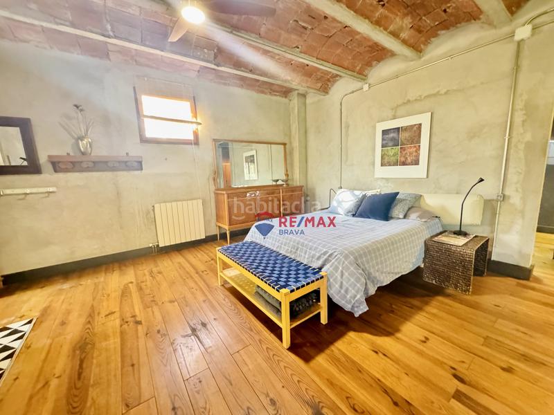 Foto 8299f1d1-8e6a-456c-a6cd-083128b60c50. Edifici a Girona - calle pujada de la torrassa a Girona