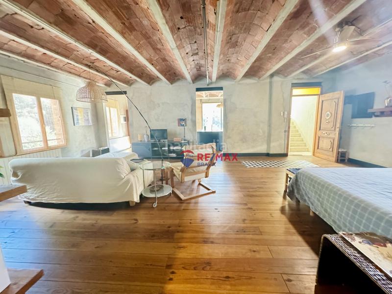 Foto 9adfb98e-25ff-44cc-af80-10611a329e95. Edifici a Girona - calle pujada de la torrassa a Girona