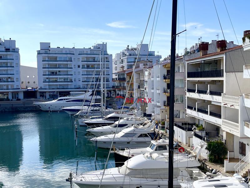 Foto 9a7c4116-325d-4e8c-b59f-23eebf94079a. Casa adossada a Empuriabrava - sc cavall de mar 24 a Empuriabrava