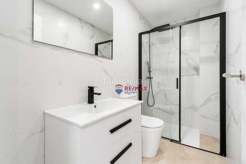 Foto a27aeecc-a442-41ba-b42a-feb1a0c2e1a8. Casa adossada a Empuriabrava - sc cavall de mar 24 a Empuriabrava