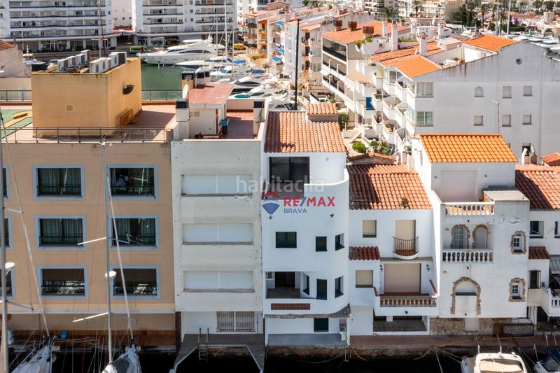 Foto c3108428-e970-4515-85b6-d1823de487f6. Casa adossada a Empuriabrava - sc cavall de mar 24 a Empuriabrava