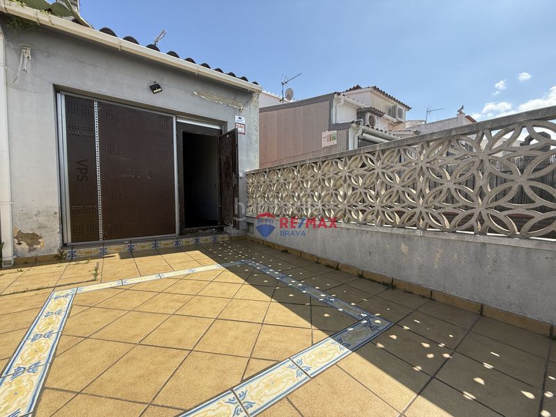 Foto b52c9015-d16f-43db-82e5-6bf899106ffd. Casa adossada a Puigmal - Mas Nou Empuriabrava