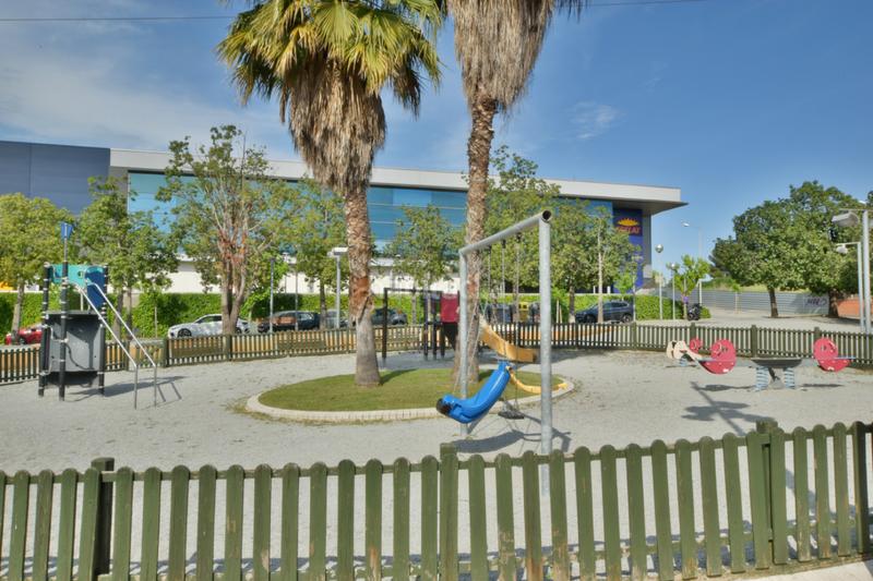 Foto 32df4197-9d39-43f0-ae77-4453555b64f4. Local commercial dans Torreblanca Sant Joan Despí