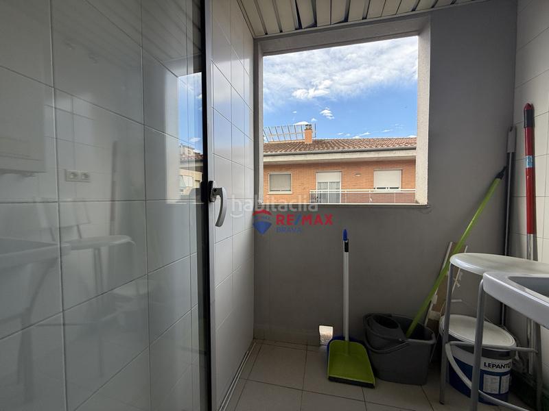 Foto a97abf9f-a161-48dd-8200-fde57c1442bf. Piso sol, ciudad y espacio te espera en Sant Narcis Girona