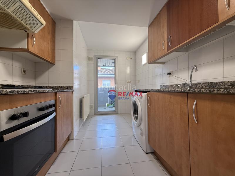 Foto b7999d67-2413-4814-9e10-44511a695a56. Piso sol, ciudad y espacio te espera en Sant Narcis Girona