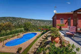 Casa a Calonge - calle vall-llobrega, más pallí 24. Casa con piscina y licencia turística en venta en calonge.