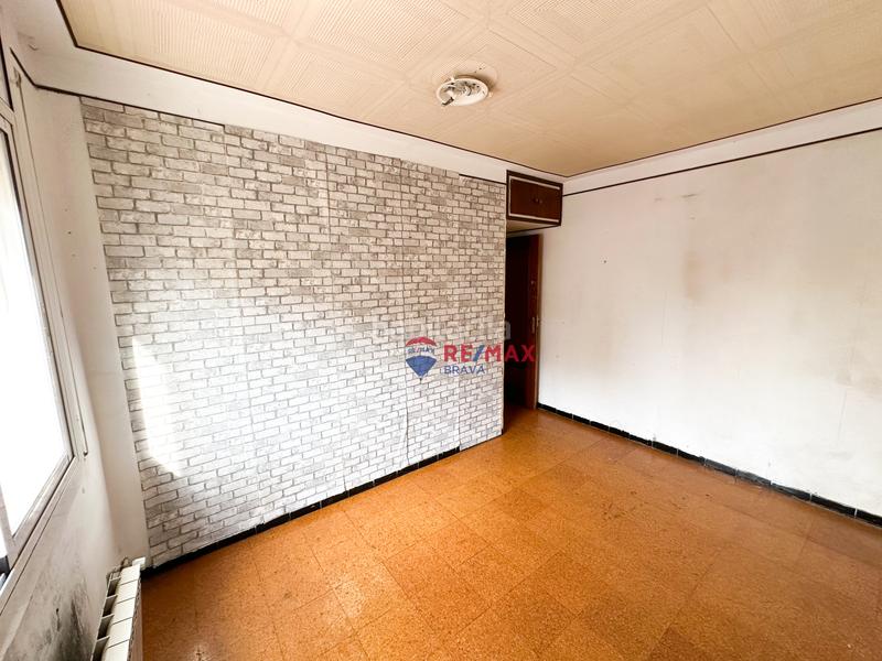 Foto 1453d82f-2df4-43a8-91f9-02f8133546d1. Flat with heating in Santa Eugenia Girona