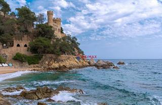 Edifici a Lloret de mar - cl riera. Inversión única! hostal en venta en el corazón de lloret de mar