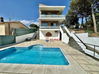 Maison à Santa maria de palautordera - cl de l hortènsia. Espectacular casa en venta en santa maria de palautordera