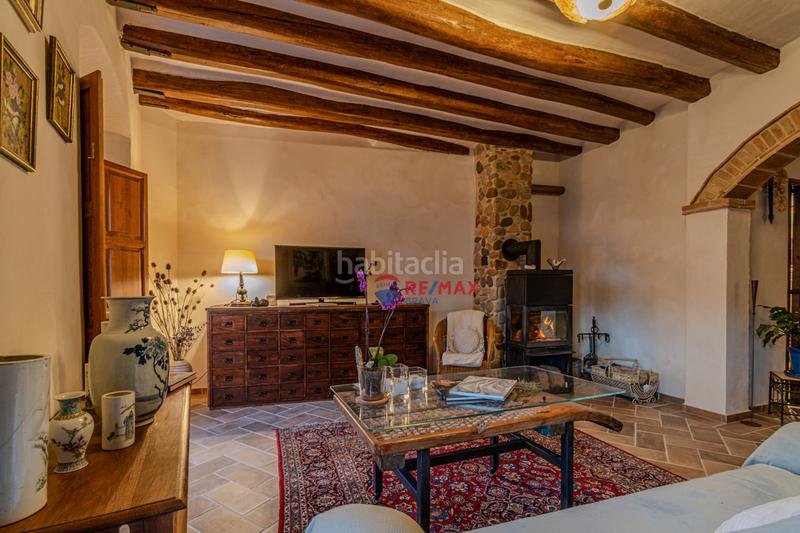 Foto 303fdf3b-3895-4c00-a359-4fad3238306e. Casa adossada a cl del pont 13 a Castelló d´Empúries