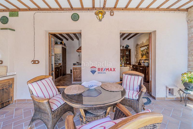 Foto 5a41bc16-303a-40a0-a3c3-3491993b66ee. Casa adossada a cl del pont 13 a Castelló d´Empúries