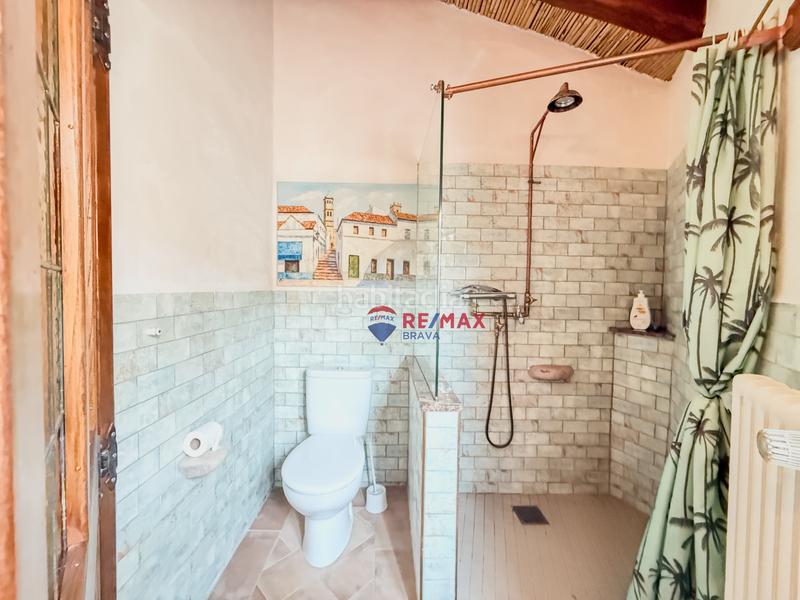 Foto 7543c7c4-504f-4ad5-add2-391257319a6c. Casa adossada a cl del pont 13 a Castelló d´Empúries