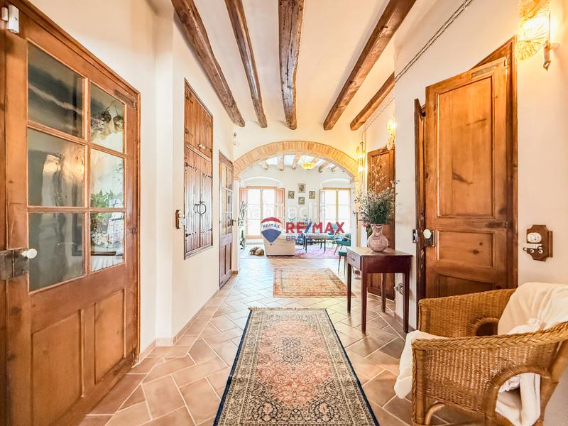 Foto e871aac7-5764-4a31-b4a5-f6d2d3a9cf78. Casa adossada a cl del pont 13 a Castelló d´Empúries