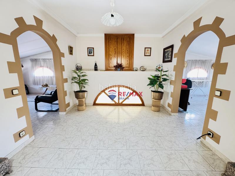 Foto 75c40224-9d7c-4ce5-b0c6-762a9d7a419f. Casa pareada  en venta girona amplia, con jardín, piscina y garaje privado en Amer