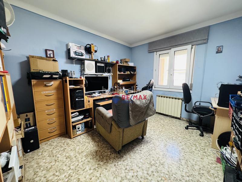 Foto ba57771c-67f4-49dc-b418-706698a6cf57. Casa pareada  en venta girona amplia, con jardín, piscina y garaje privado en Amer