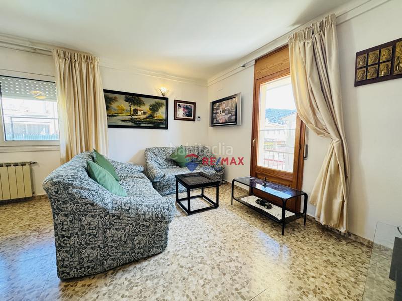 Foto ca004223-c121-417b-b0b5-9332d11eea5c. Casa pareada  en venta girona amplia, con jardín, piscina y garaje privado en Amer