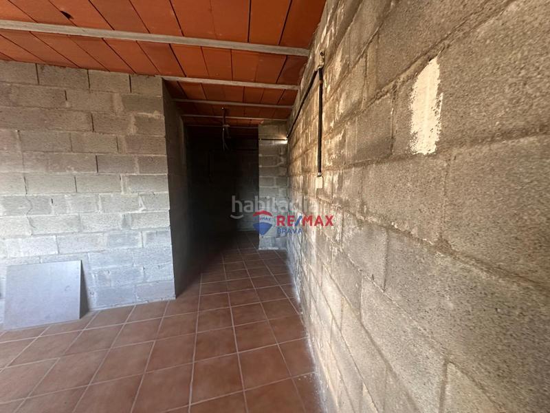 Foto 44aaeca5-8d8e-41f6-b51b-f162a356157f. Maison jumelée avec chauffage parking dans Lliçà de Vall