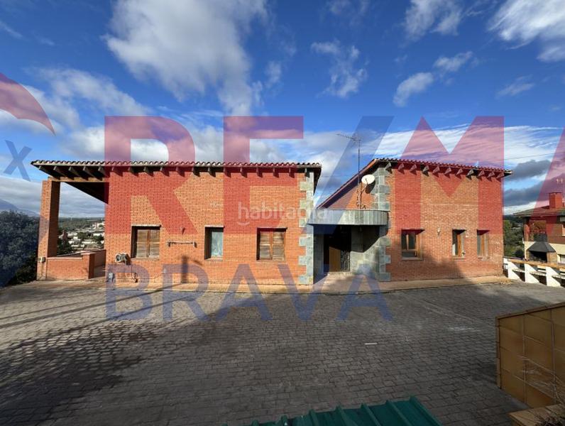 Foto 4cb66a5a-973f-46a6-a5df-2795e5a8beee. Maison jumelée avec chauffage parking dans Lliçà de Vall