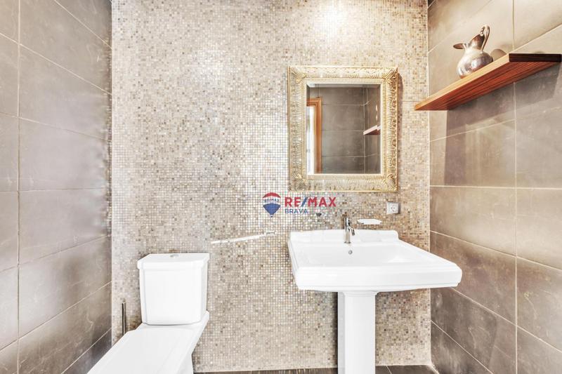 Foto bf4be7ac-d7b3-42df-96ed-cd55072cf252. Casa in Peralada - compte de Peralada 17 in Peralada