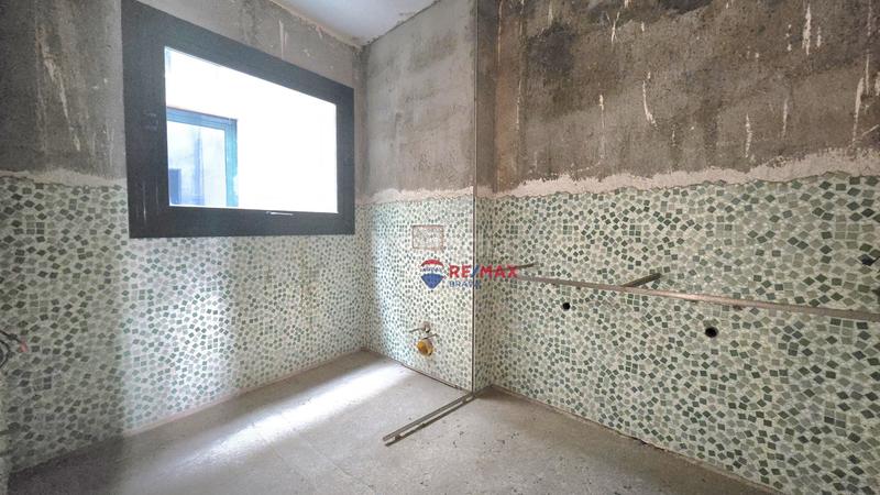 Foto 32faad8e-346a-4d42-8f2a-ae75d319bd55. Casa adosada en Blanes - cl raval 114 edificio único con construcción moderna y vistas al mar desde la azotea en el centro en Blanes