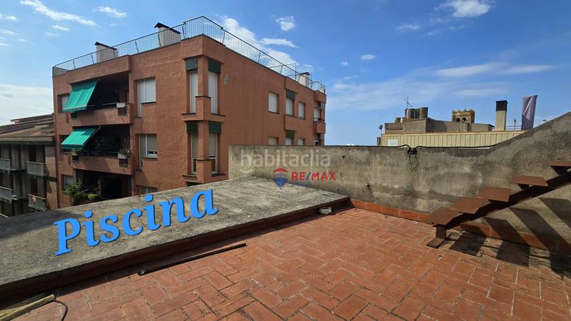 Foto b7dc7373-4a18-4436-a62e-eefc72f983a5. Casa adosada en Blanes - cl raval 114 edificio único con construcción moderna y vistas al mar desde la azotea en el centro en Blanes